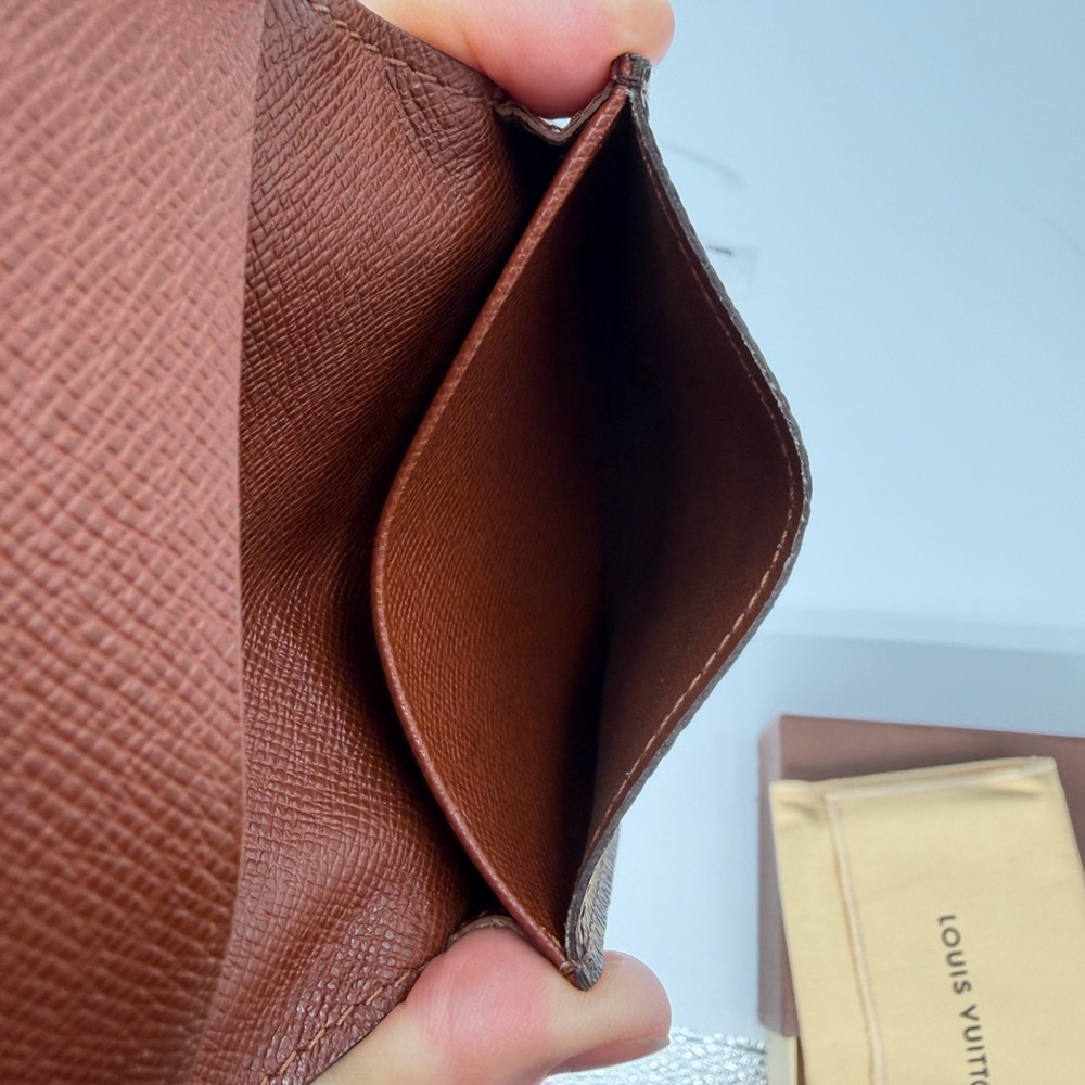 Louis Vuitton Monogram Flap Card Case Rank A Condition W/Box and Dust Bag! 😍 - Picture 10 of 16